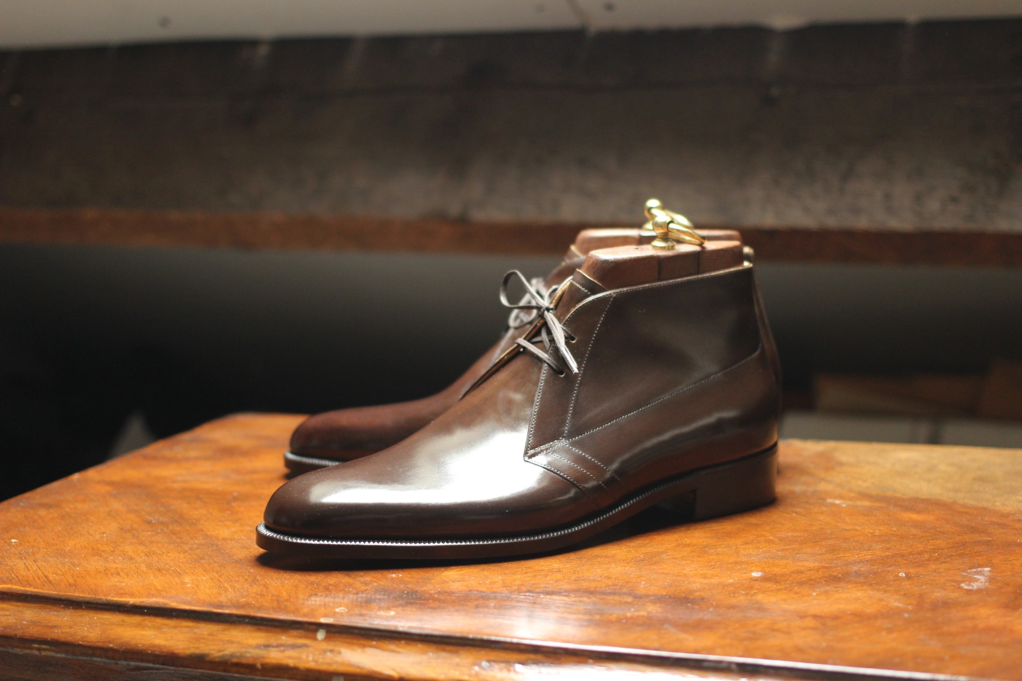 Brown bespoke chukka boots