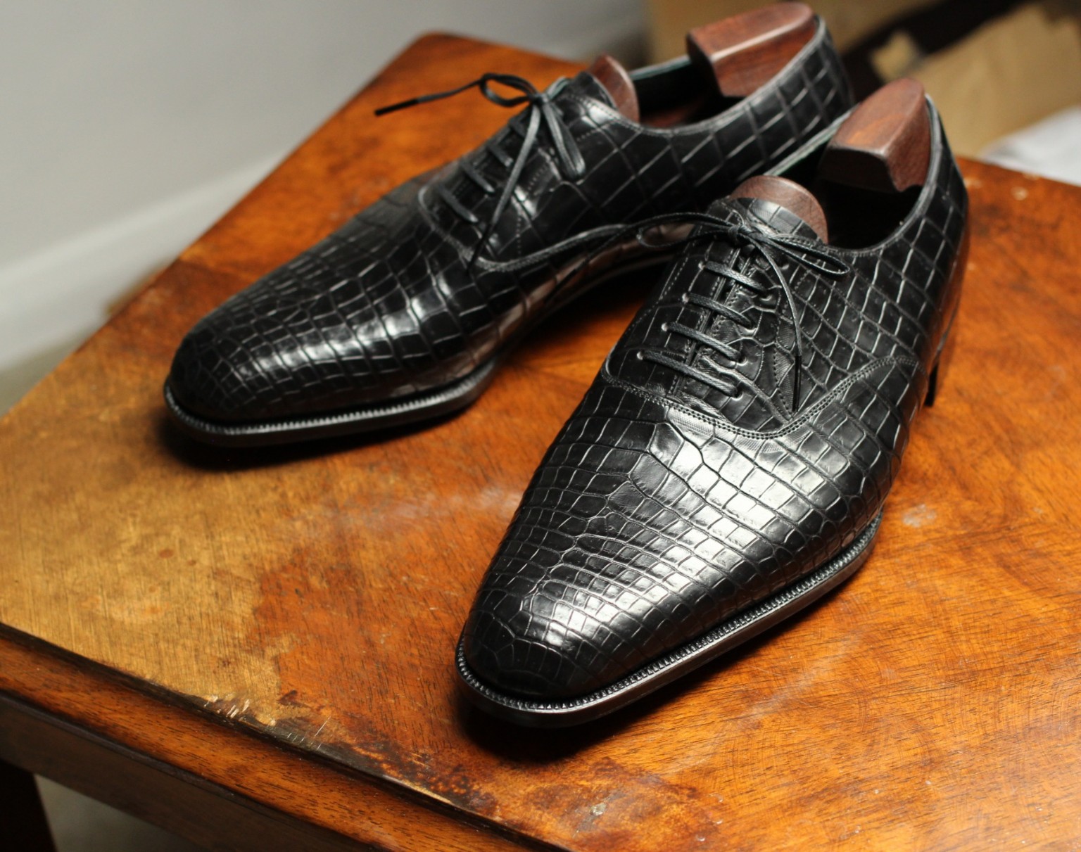 Exotic leather bespoke shoes